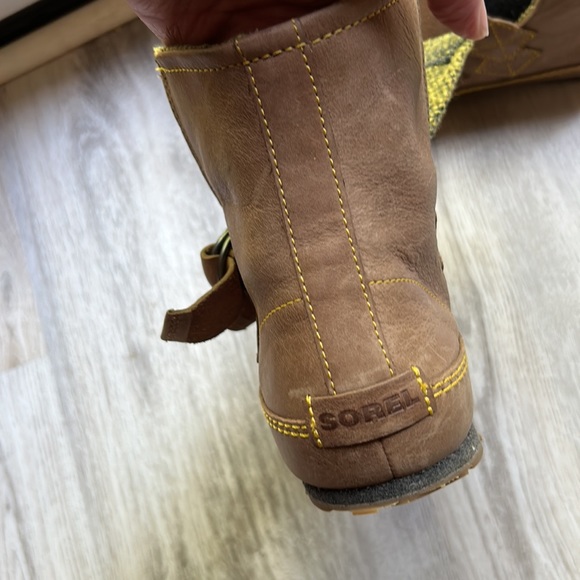 SOLD Sorel slip on ankle boots 🥾 size 9.5 preloved ❤️ - Picture 5 of 8